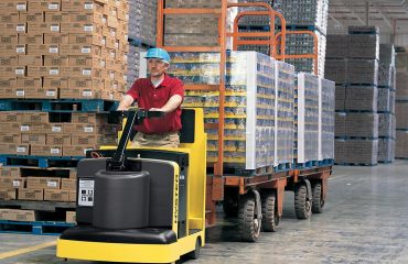 Applications of forklifts in production and warehouse operations