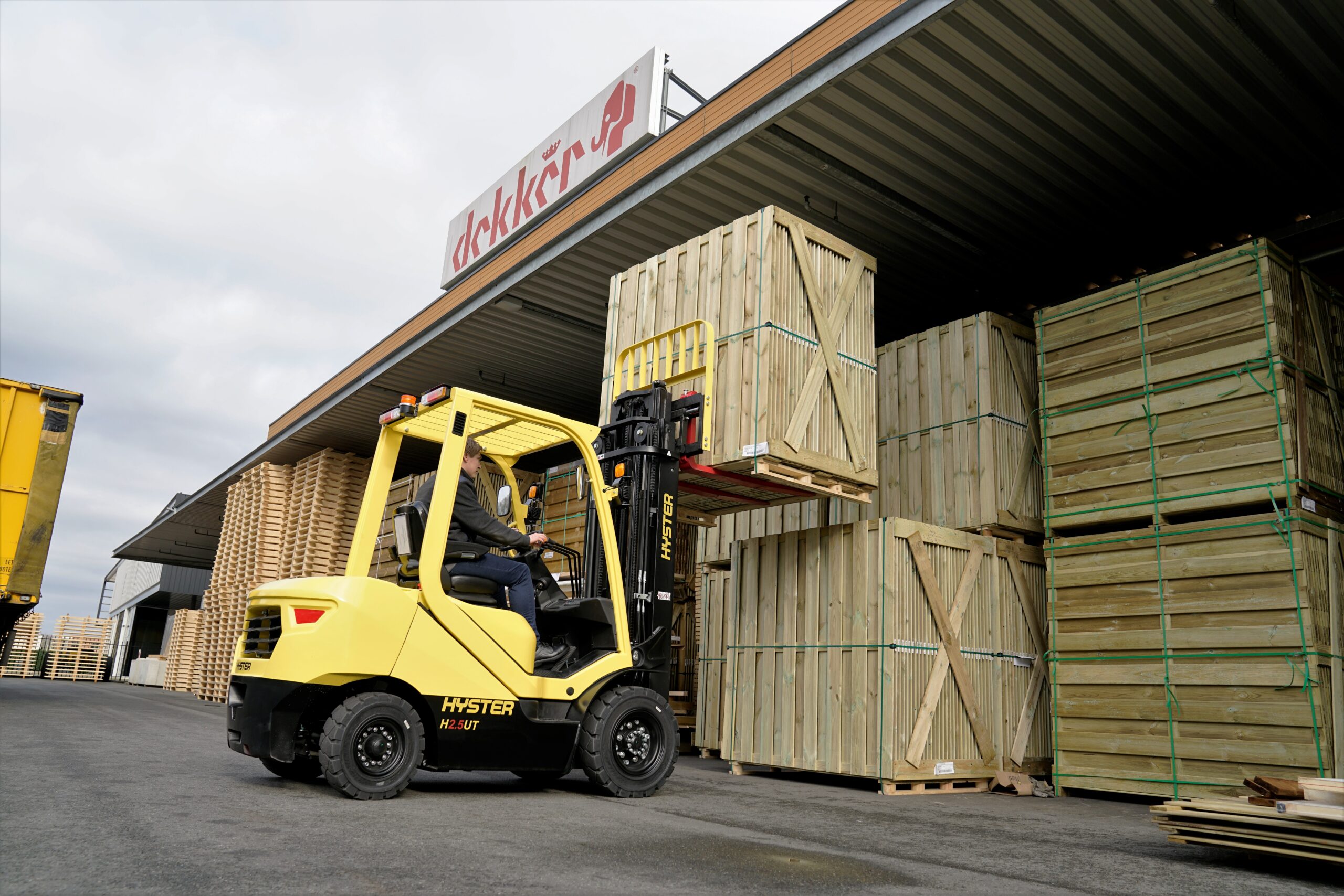 thuê xe nâng, cho thuê xe nâng, xe nâng Hoa Kỳ, xe nâng dầu, xe nâng H2.0-3.0UT, xe nâng Mỹ, xe nâng chính hãng, cho thuê xe nâng chính hãng, xe nâng Hyster