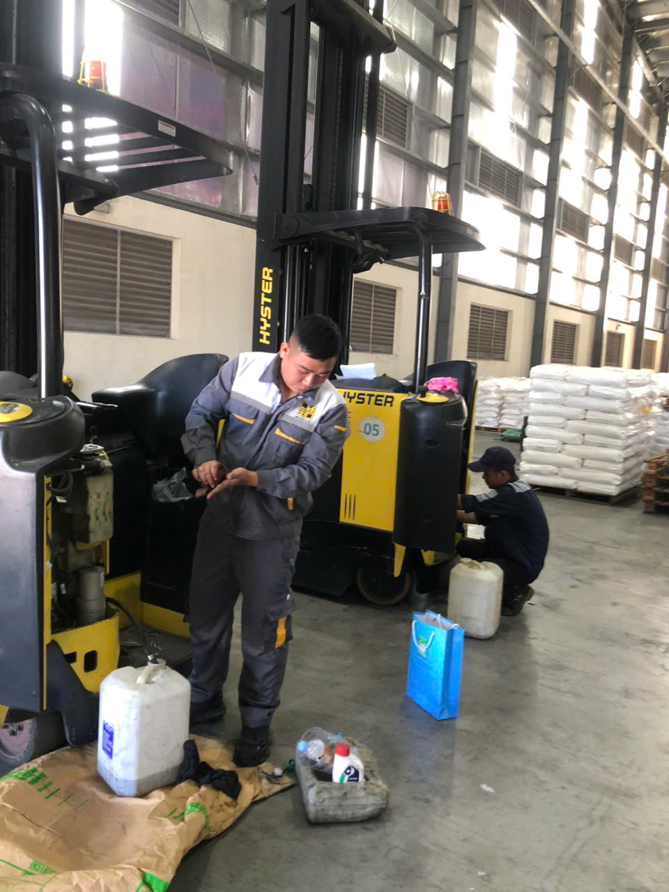 sửa chữa xe nâng điện Hyster, bảo dưỡng xe nâng điện Hyster, bảo dưỡng xe nâng, sửa chữa xe nâng, sửa xe nâng, bảo dưỡng xe nâng, bảo trì xe nâng