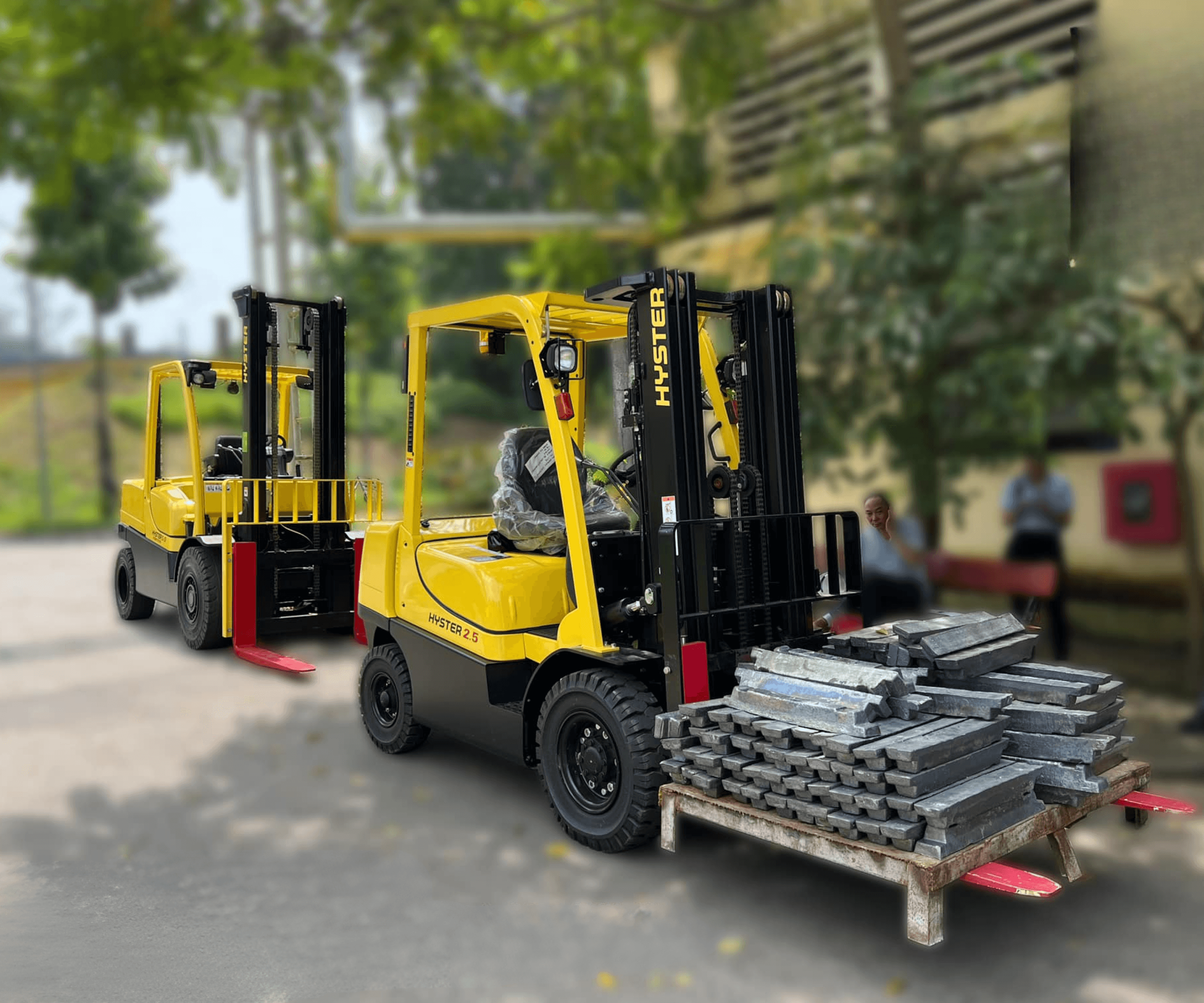 xe nâng Hyster trong ngành vật liệu xây dựng